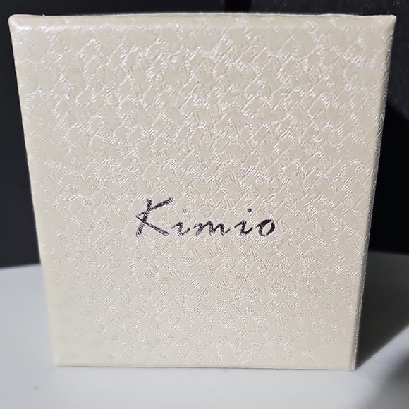 Kimio Rose Gold Watch New With Tags with Modern Aesthetic and Luxurious Finish - Picture 4 of 6